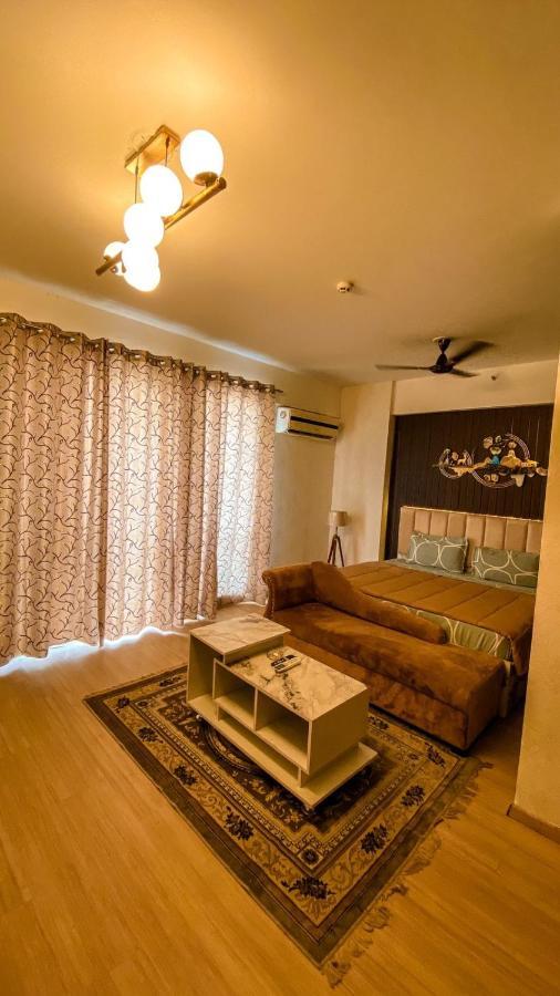 Aparthotel Caramel Dlf My Pad à Lucknow Extérieur photo