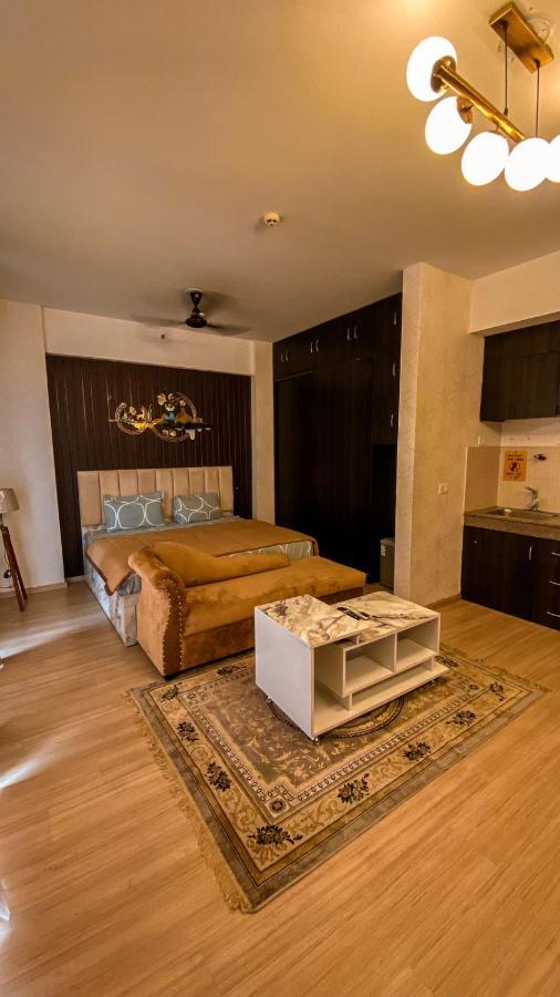 Aparthotel Caramel Dlf My Pad à Lucknow Extérieur photo